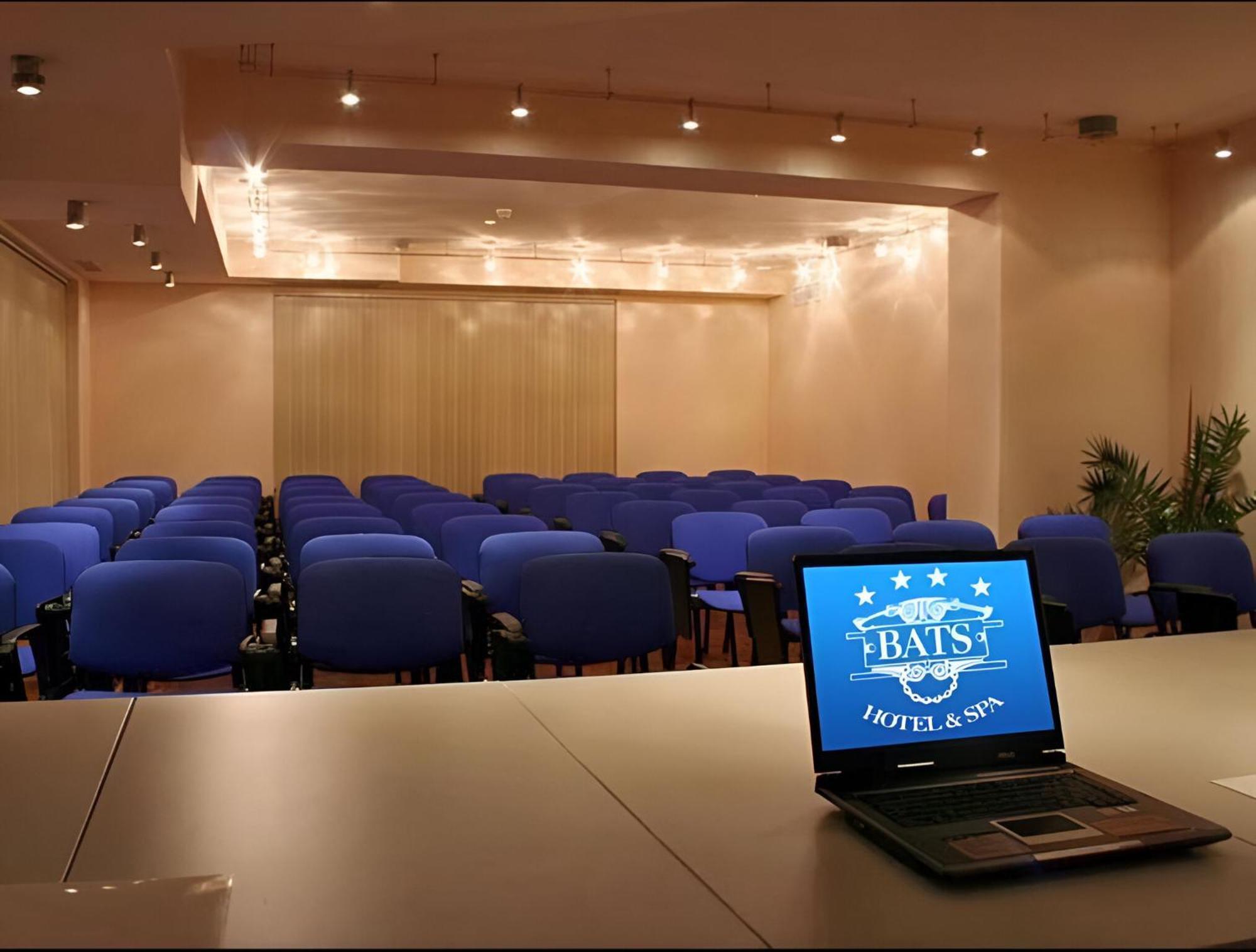 Hotel Bats Петріч Екстер'єр фото