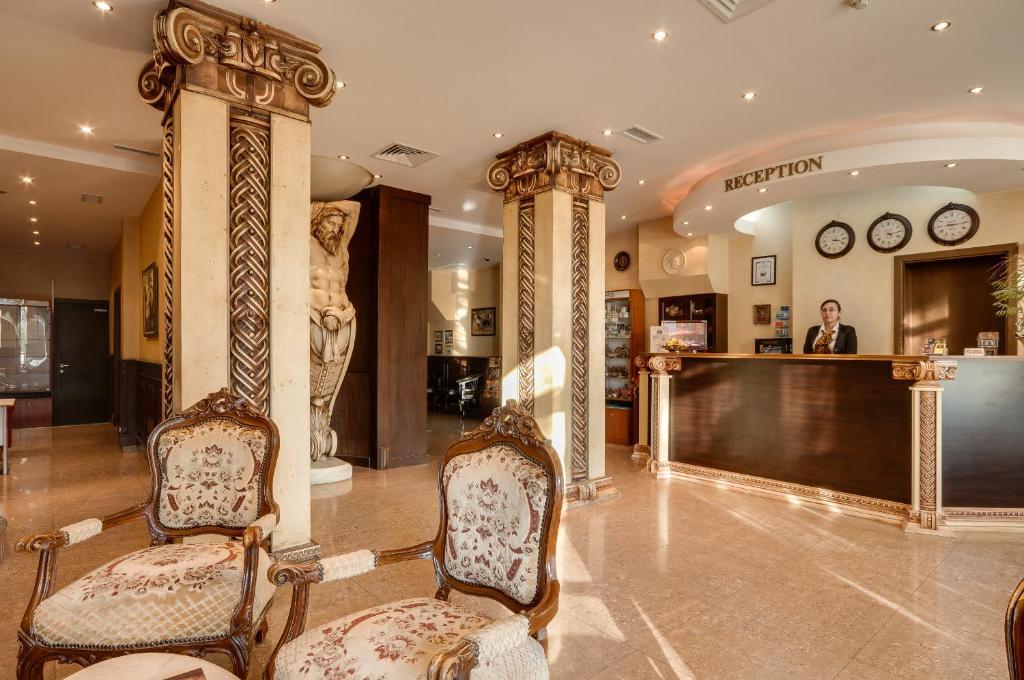 Hotel Bats Петріч Екстер'єр фото